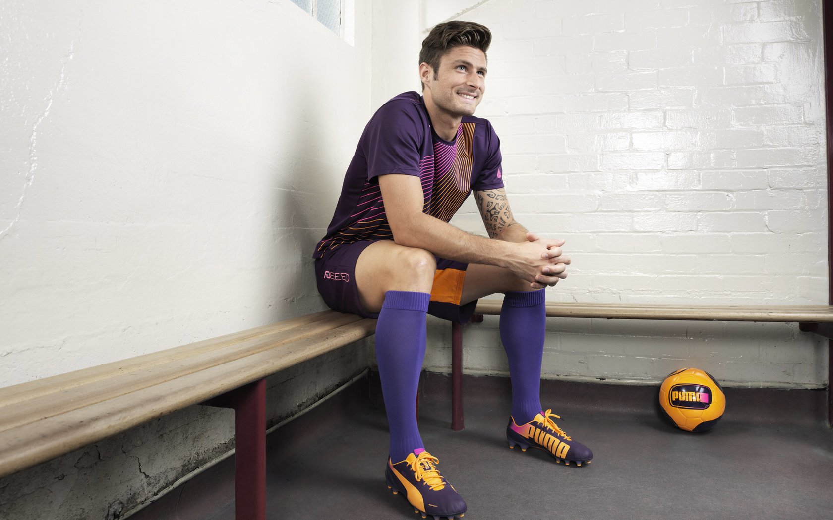 FB赛事直播-舞台与绝境，从门迪的成长到爱尔兰的绝杀—足球世界的两极淬炼